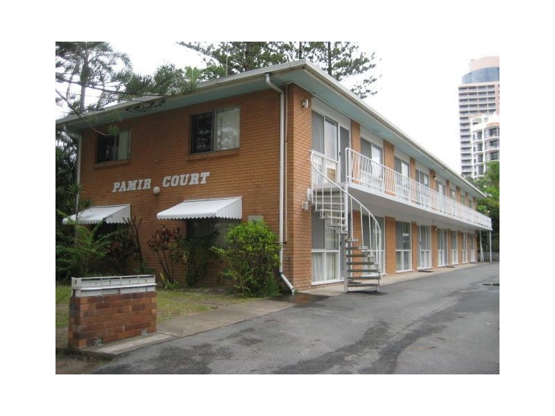 1/75 Old Burleigh Rd, Surfers Paradise QLD 4217