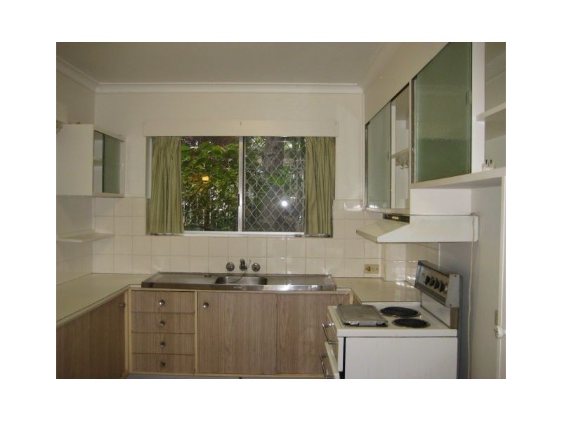 1/75 Old Burleigh Rd, Surfers Paradise QLD 4217