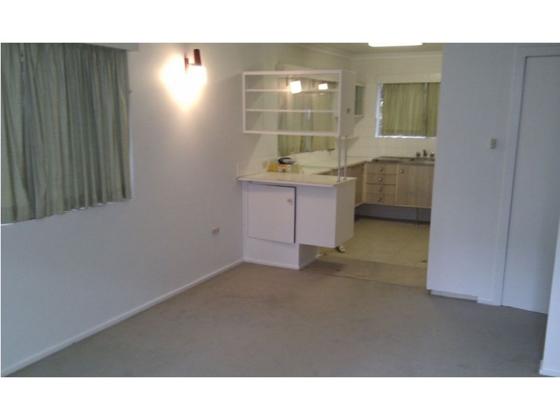 1/75 Old Burleigh Rd, Surfers Paradise QLD 4217