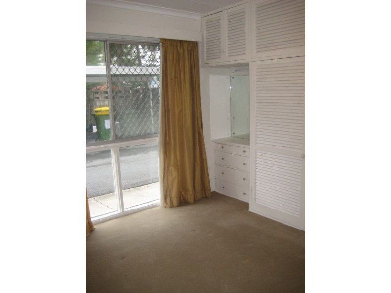 1/75 Old Burleigh Rd, Surfers Paradise QLD 4217