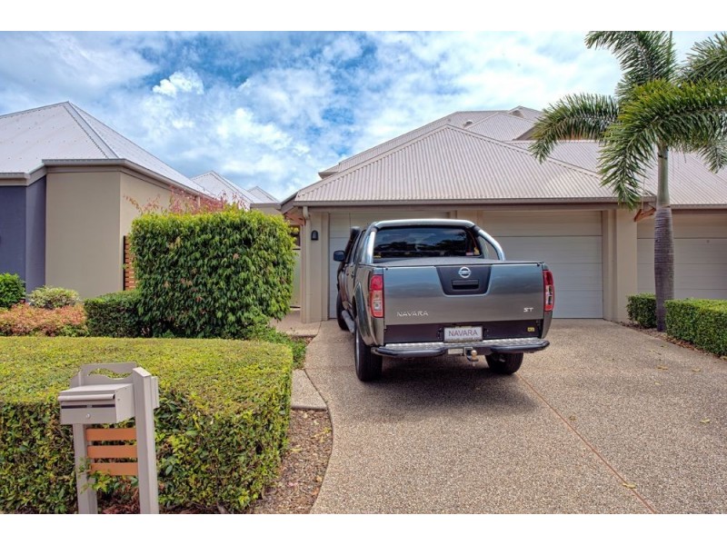 2126 The Vistas Drive, Carrara QLD 4211