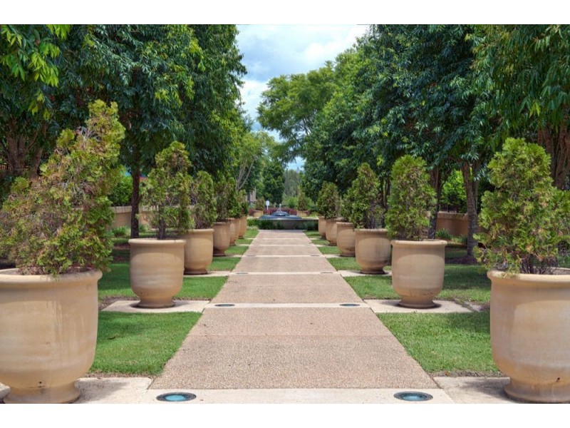 2126 The Vistas Drive, Carrara QLD 4211