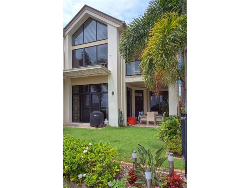 2126 The Vistas Drive, Carrara QLD 4211