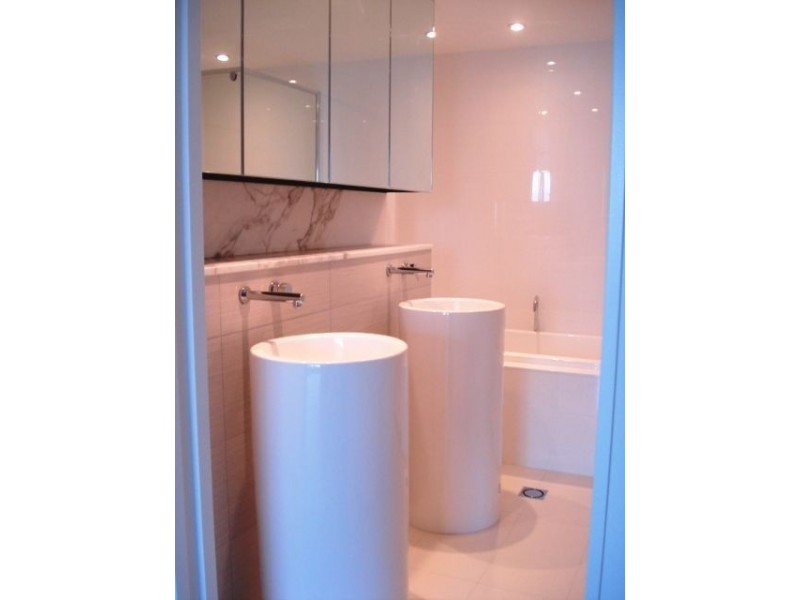 1408/4 Charles Ave, Broadbeach QLD 4218