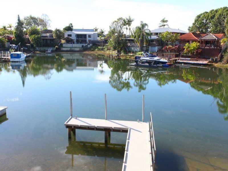 137 Witt Avenue, Carrara QLD 4211