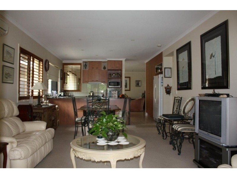 92/136 Palm Meadows Drive, Carrara QLD 4211