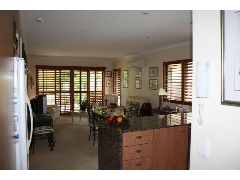 92/136 Palm Meadows Drive, Carrara QLD 4211