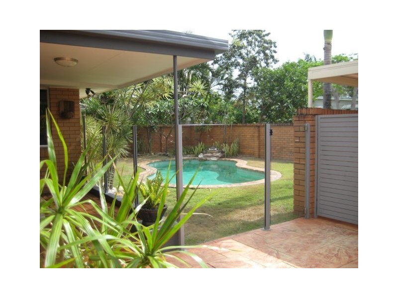 10 Lotus Key, Broadbeach Waters QLD 4218