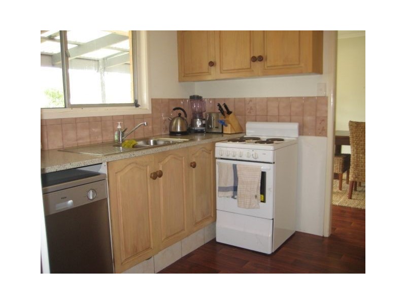 10 Lotus Key, Broadbeach Waters QLD 4218