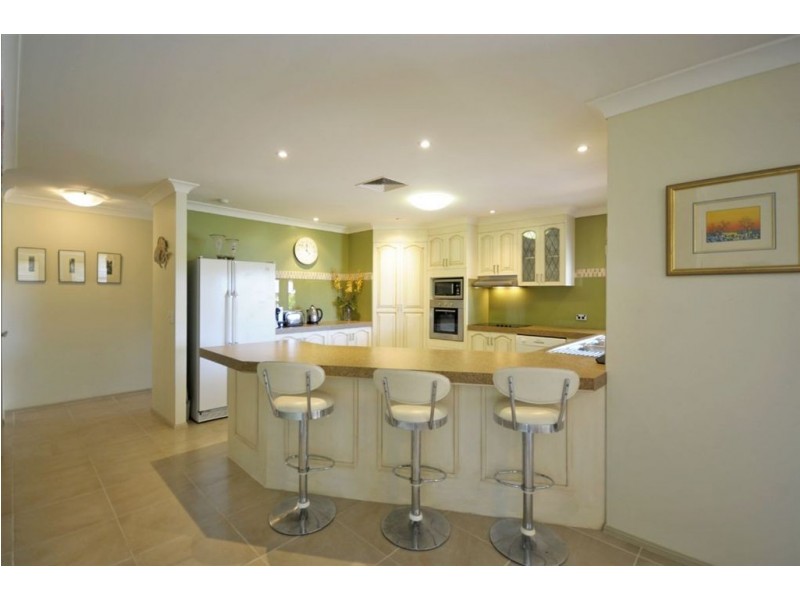15 Deloraine Court, Mermaid Waters QLD 4218