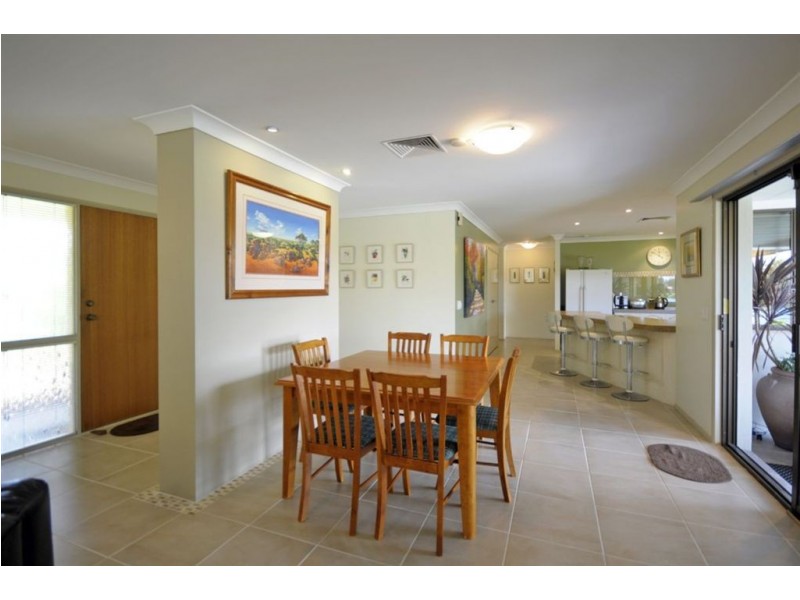 15 Deloraine Court, Mermaid Waters QLD 4218