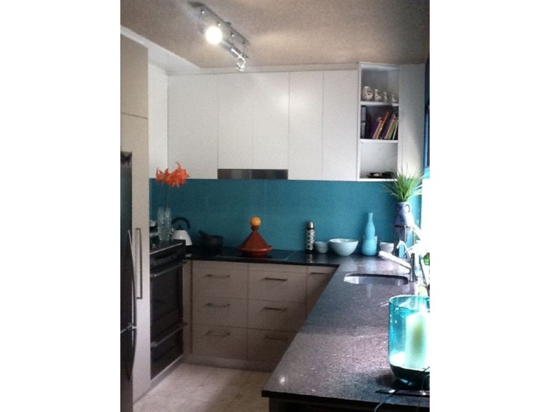 1/16 Cannes Ave, Surfers Paradise QLD 4217