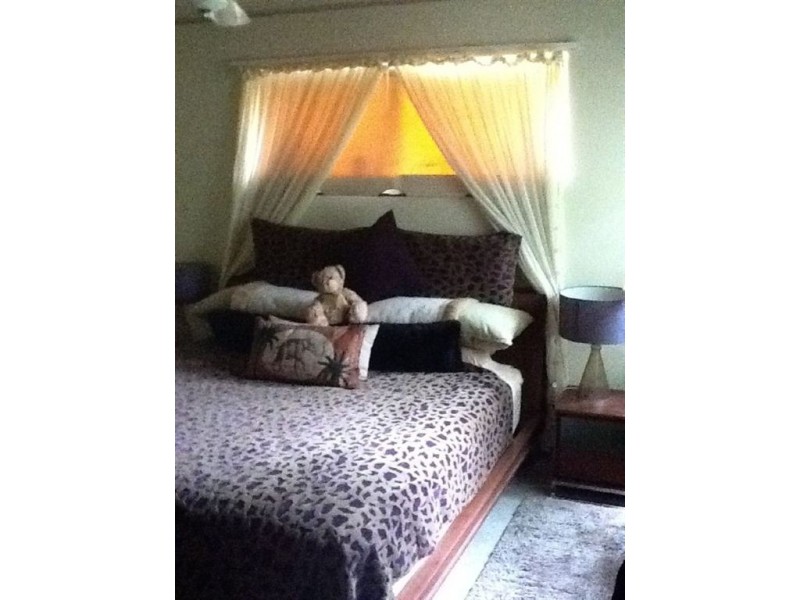 1/16 Cannes Ave, Surfers Paradise QLD 4217