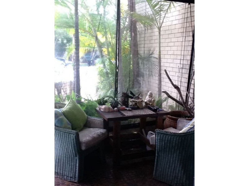 1/16 Cannes Ave, Surfers Paradise QLD 4217