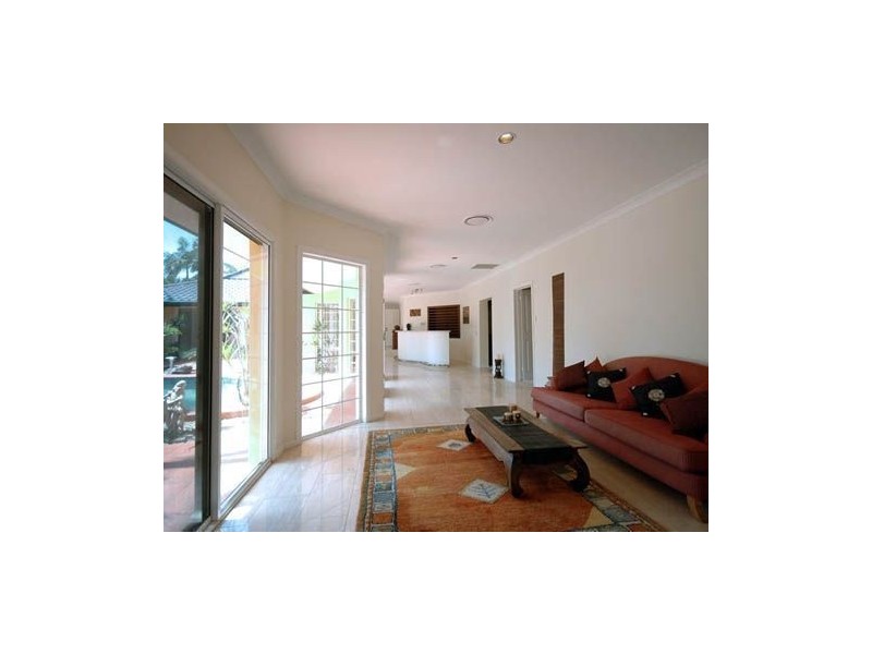 69 Allambi, Broadbeach Waters QLD 4218