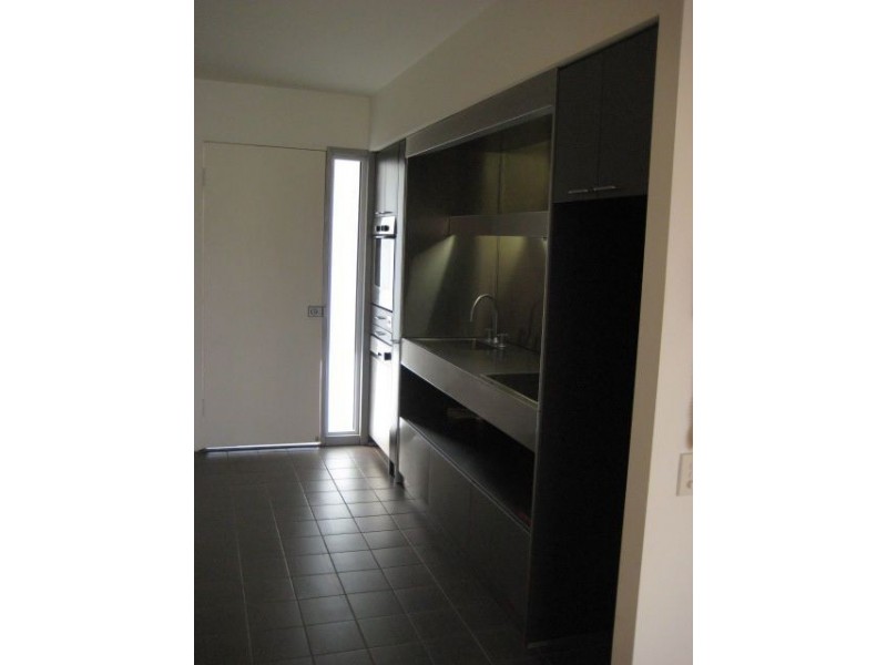 2/4 Holborow  Cl, Surfers Paradise QLD 4217