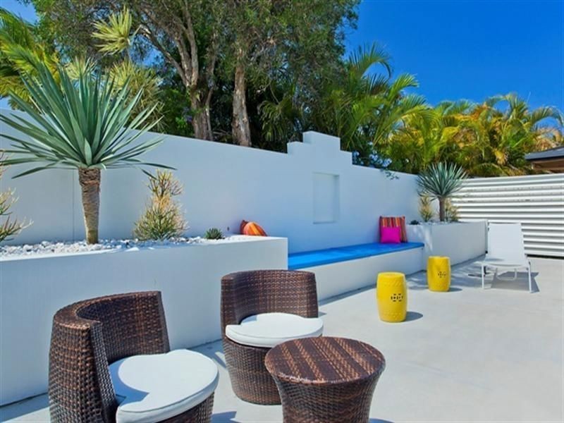 44 Fairsky Avenue, Mermaid Waters QLD 4218