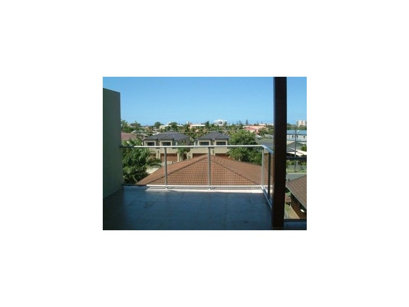 1/19 Waratah  Avenue, Biggera Waters QLD 4216