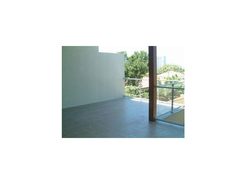 1/19 Waratah  Avenue, Biggera Waters QLD 4216