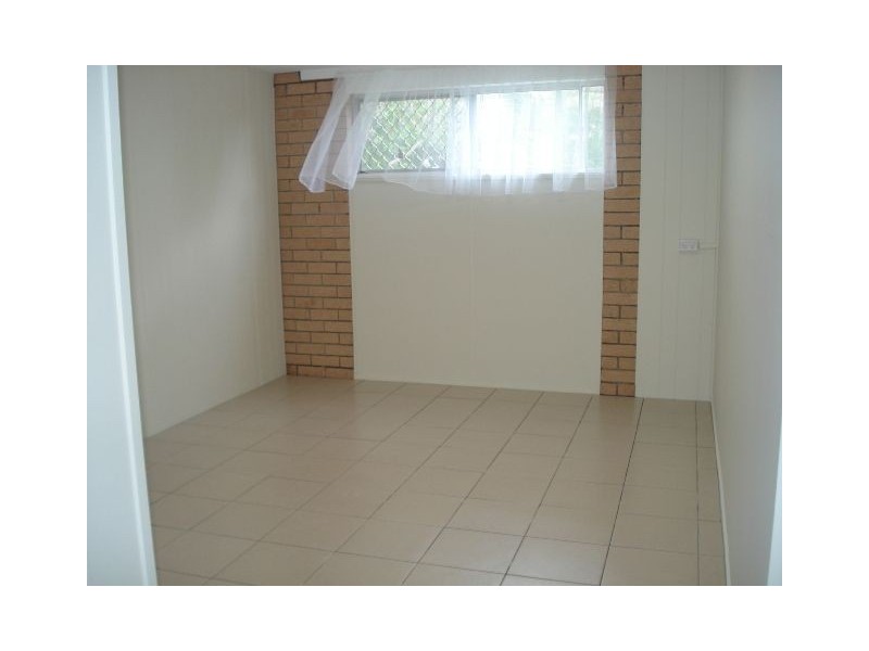 2/131 Rio Vista Blvd, Broadbeach Waters QLD 4218