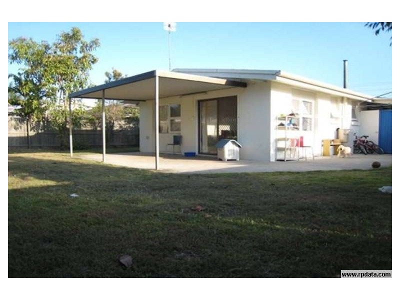 4 Naranga Avenue, Broadbeach Waters QLD 4218
