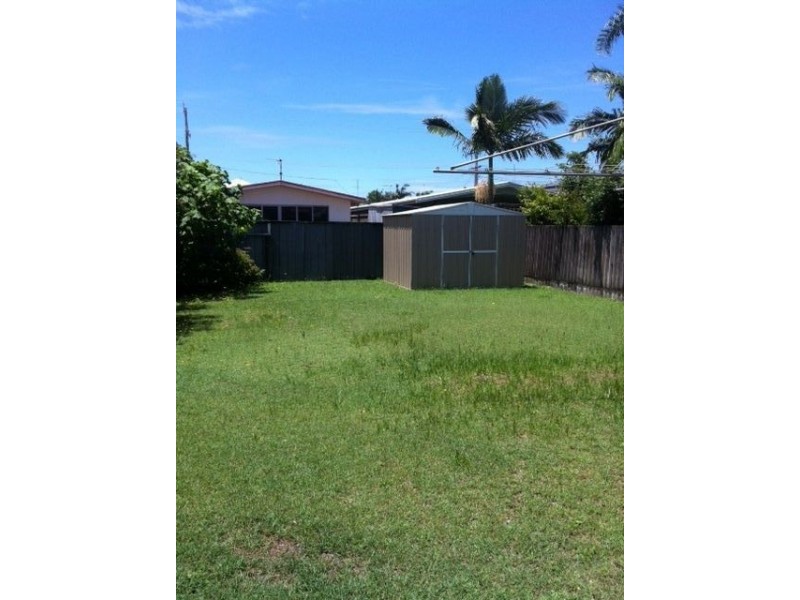 27 Chainey Avenue, Miami QLD 4220