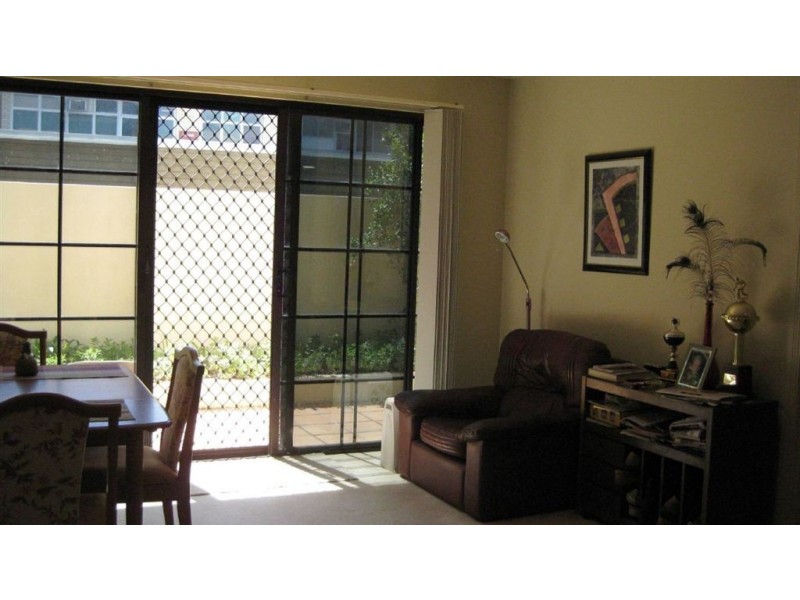 2/5 Sportsman Avenue, Mermaid Beach QLD 4218