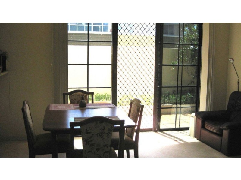 2/5 Sportsman Avenue, Mermaid Beach QLD 4218