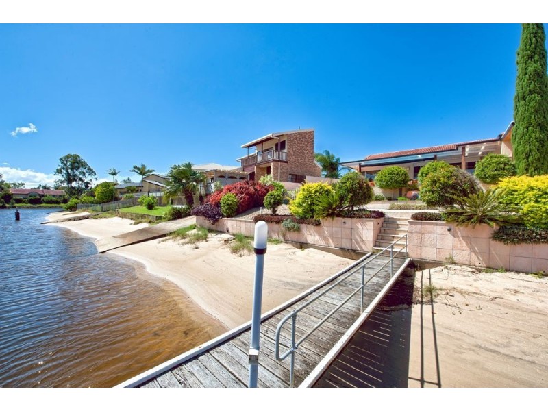 32 Conifer Crescent, Broadbeach Waters QLD 4218