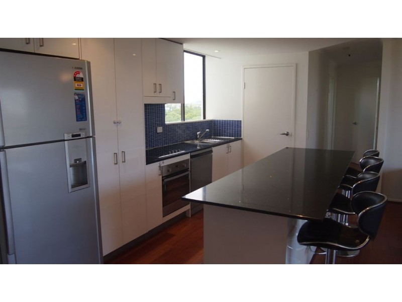 24/22 Armrick Avenue, Broadbeach QLD 4218