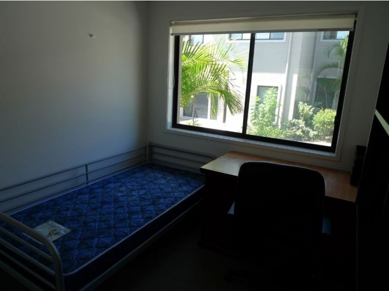 14/15 Ancona St, Carrara QLD 4211