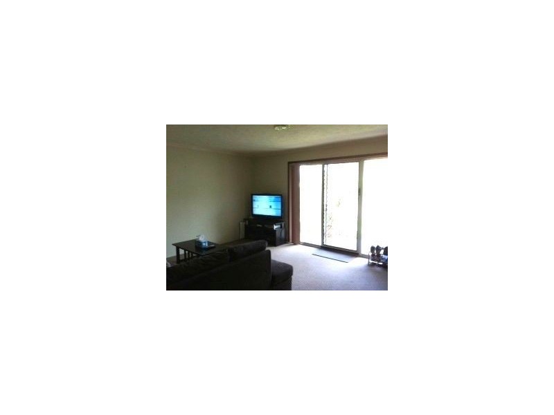 2/10 Christina Court, Mermaid Waters QLD 4218