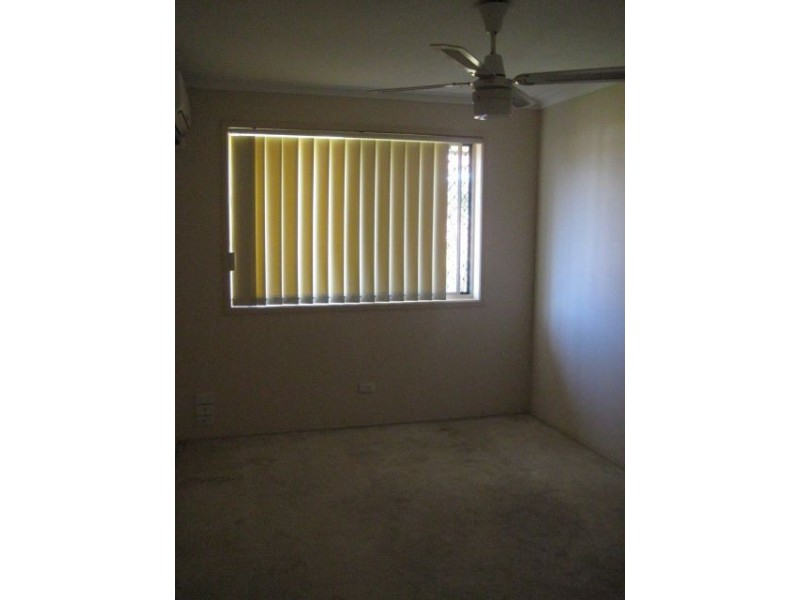 16 Adams Ave, Miami QLD 4220