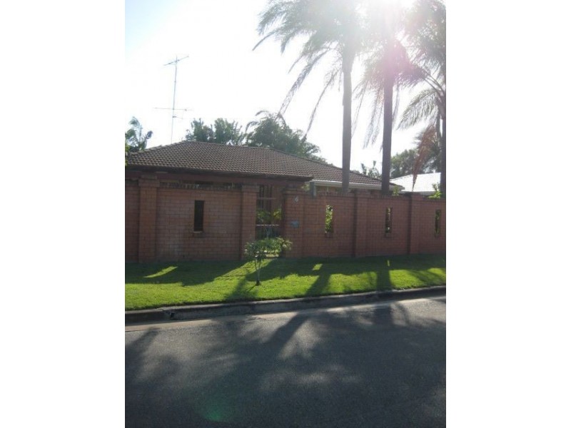 16 Adams Ave, Miami QLD 4220