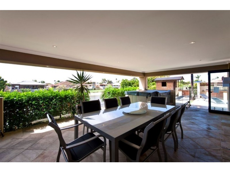 11 Cypress Drive West, Broadbeach Waters QLD 4218