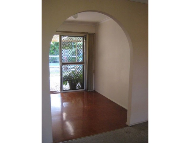 16 Adams Ave, Miami QLD 4220