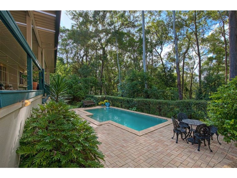 26 Banff Court, Robina QLD 4226
