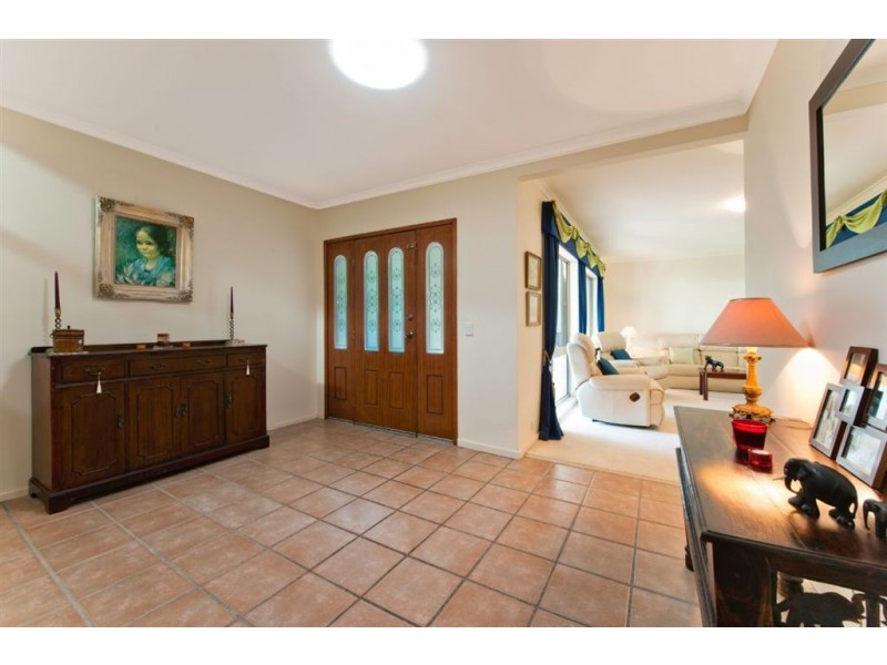 26 Banff Court, Robina QLD 4226