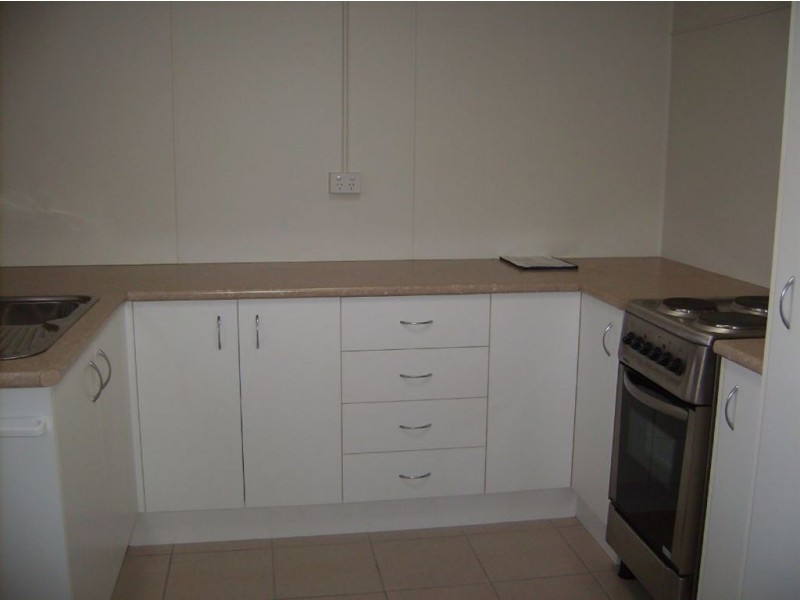 2/131 Rio Vista Blvd, Broadbeach Waters QLD 4218