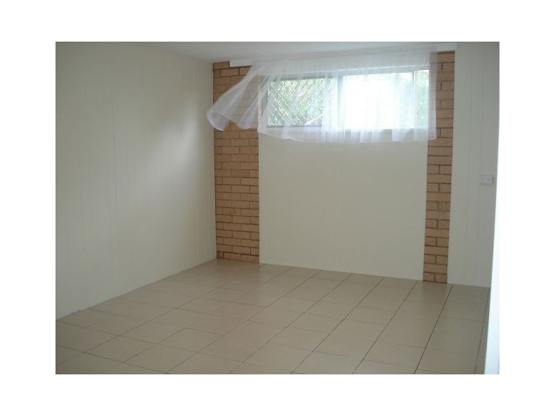 2/131 Rio Vista Blvd, Broadbeach Waters QLD 4218