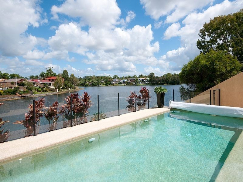 18 Narrabeen Court, Robina QLD 4226