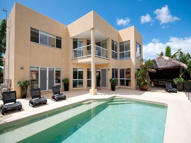 18 Narrabeen Court, Robina QLD 4226