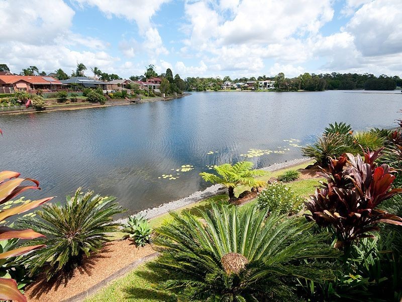 18 Narrabeen Court, Robina QLD 4226