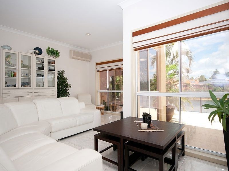 18 Narrabeen Court, Robina QLD 4226