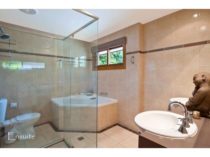 61 River Crescent, Broadbeach Waters QLD 4218