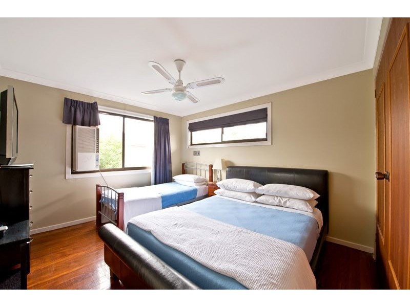 61 River Crescent, Broadbeach Waters QLD 4218