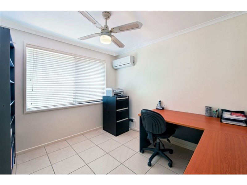 7 Barrier Reef Drive, Mermaid Waters QLD 4218