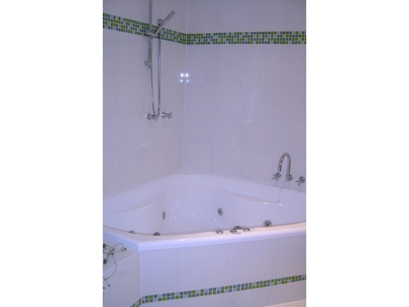 1/2063 Gold Coast Hwy, Miami QLD 4220