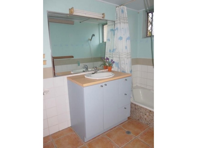 1/16 Cannes Ave, Surfers Paradise QLD 4217