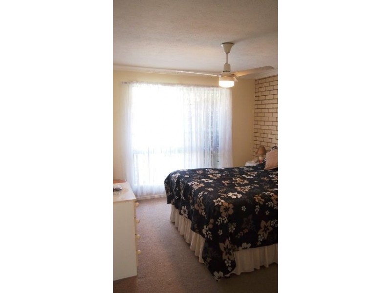 4/42 Duet Drive, Mermaid Waters QLD 4218